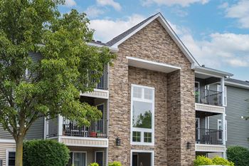 Apartment Building Exterior at Hilltop Apartments, Cincinnati